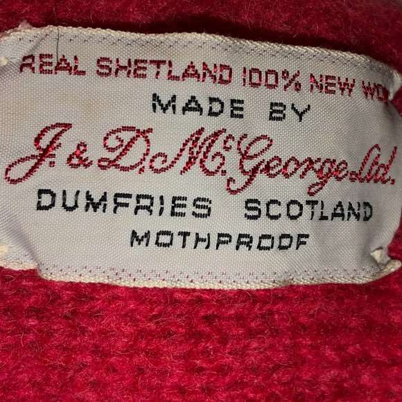 J& D McGeorge SCOTLAND vintage CORAL 100% shetland wool scarf EUC Scottish - Picture 2 of 3